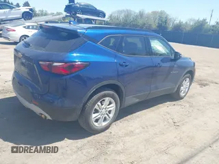 2022 Chevrolet Blazer LT with VIN 3GNKBHR40NS132965, listed as a IAAI auction lot 42236933 with 39,512 mi miles and . Bid and sale history available at DreamBid. Image 4.