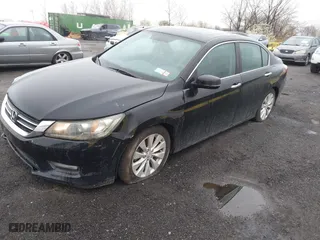 2014 Honda Accord Sedan EX-L with VIN 1HGCR2F84EA281721, listed as a IAAI auction lot 41979428 with 137,360 mi miles. Bid and sale history available at carsss.com. Image 19.