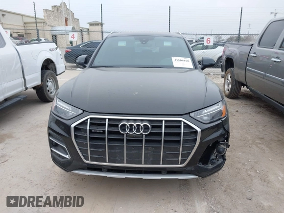 2021 Audi Q5 Premium Plus with VIN WA1BAAFY5M2065794, listed as a IAAI auction lot 41504108 with 47,085 mi miles. Bid and sale history available at carsss.com. Image 12.