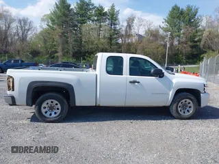 2007 Chevrolet Silverado 1500 1LT with VIN 2GCEK19J771629917, listed as a IAAI auction lot 41999052 with Not Provided miles and . Bid and sale history available at DreamBid. Image 13.