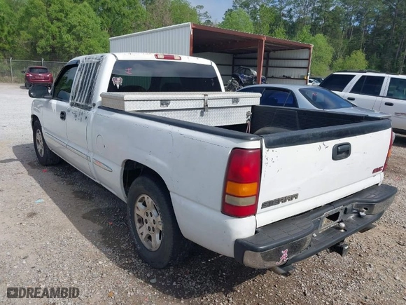 2002 GMC Sierra 1500 SLE with VIN 2GTEC19V421138682, listed as a IAAI auction lot 41945481 with 520,499 mi miles. Bid and sale history available at carsss.com. Image 6.