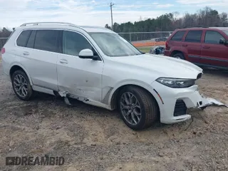 2022 BMW X7 xDrive40i with VIN 5UXCW2C03N9K30717, listed as a IAAI auction lot 41729944 with 47,997 mi miles. Bid and sale history available at carsss.com. Image 1.