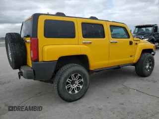 2006 Hummer H3 with VIN 5GTDN136868106899, listed as a Copart auction lot 79800944 with 260,971 mi miles and Salvage Title. Bid and sale history available at carsss.com. Image 3.
