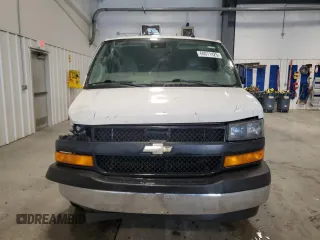 2019 Chevrolet Express Cargo z VIN 1GCWGBFG2K1277946, wystawiony jako Copart lot #60071425 z przebiegiem 188 599 mil mil oraz Szkoda całkowita • Salvage title. Historia ofert i sprzedaży dostępna na DreamBid. Obrazek 5.