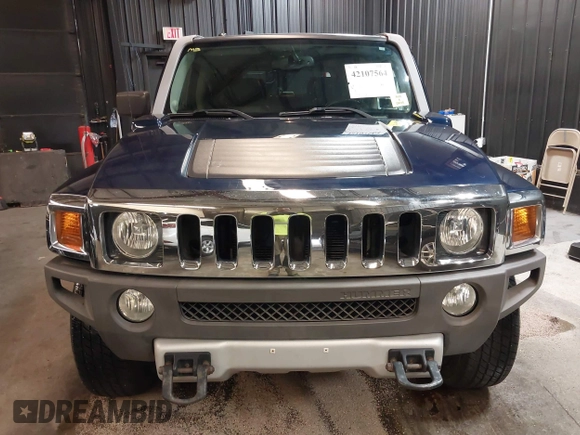 2008 Hummer H3 SUV with VIN 5GTEN13E388156284, listed as a IAAI auction lot 42107564 with 117,532 mi miles. Bid and sale history available at carsss.com. Image 13.