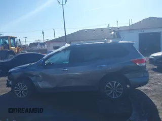 2016 Nissan Pathfinder Platinum with VIN 5N1AR2MM4GC609731, listed as a IAAI auction lot 41763204 with 207,088 mi miles and . Bid and sale history available at DreamBid. Image 14.