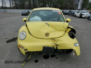 2001 Volkswagen Beetle GLS with VIN 3VWCK21C81M460224, listed as a Copart auction lot 48404615 with 150,992 mi miles and Salvage Title. Bid and sale history available at DreamBid. Image 5.
