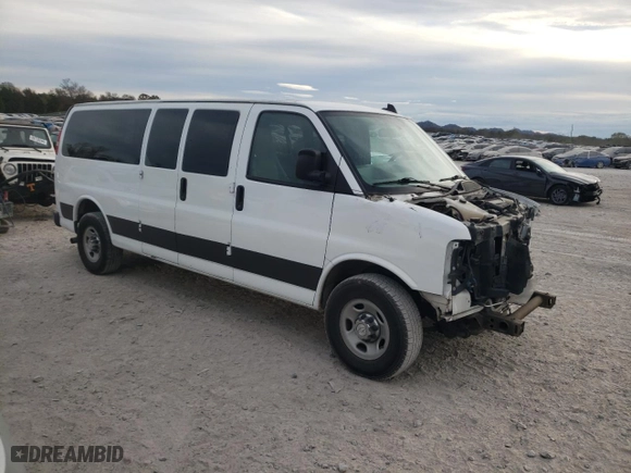 2017 Chevrolet Express Passenger LT with VIN 1GAZGPFF2H1241290, listed as a Copart auction lot 80438284 with 137,221 mi miles and Salvage Title. Bid and sale history available at carsss.com. Image 4.