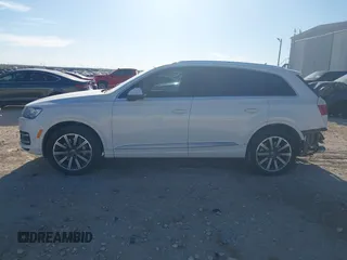 2017 Audi Q7 Premium Plus with VIN WA1LAAF76HD021311, listed as a IAAI auction lot 41559898 with 132,458 mi miles. Bid and sale history available at carsss.com. Image 14.