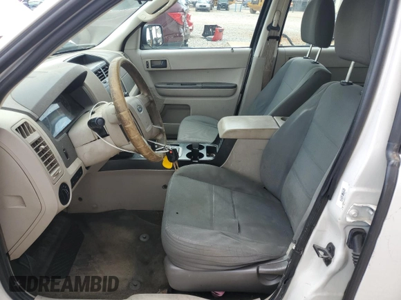 2011 Ford Escape XLS with VIN 1FMCU0C74BKC27897, listed as a Copart auction lot 63084415 with 116,423 mi miles and Clean title. Bid and sale history available at DreamBid. Image 7.