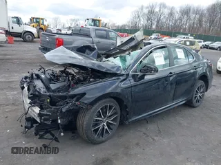 2022 Toyota Camry SE with VIN 4T1G11AK4NU620878, listed as a IAAI auction lot 41931362 with 81,761 mi miles. Bid and sale history available at carsss.com. Image 2.