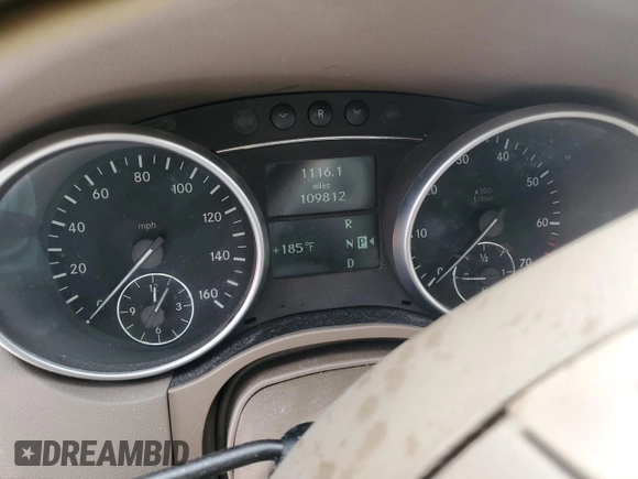 2006 Mercedes-Benz M 500 z VIN 4JGBB75E46A027491, wystawiony jako Copart lot #45948885 z przebiegiem 109 812 mil mil oraz Szkoda całkowita • Salvage title. Historia ofert i sprzedaży dostępna na DreamBid. Obrazek 9.
