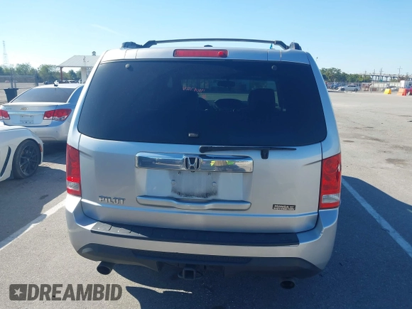 2015 Honda Pilot EX-L with VIN 5FNYF3H69FB001265, listed as a IAAI auction lot 41017830 with 188,572 mi miles and . Bid and sale history available at carsss.com. Image 16.