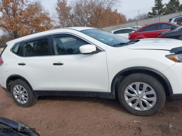 2016 Nissan Rogue S with VIN KNMAT2MV1GP669392, listed as a IAAI auction lot 41698418 with 165,288 mi miles. Bid and sale history available at carsss.com. Image 13.