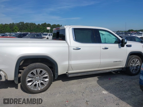 2020 GMC Sierra 1500 Denali z VIN 1GTU9FEL8LZ203683, wystawiony jako IAAI lot #42225894 z przebiegiem 42 577 mil mil oraz . Historia ofert i sprzedaży dostępna na DreamBid. Obrazek 13.