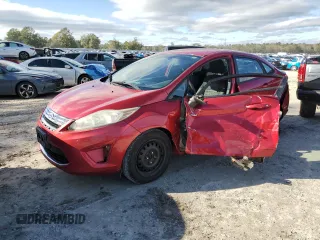 2011 Ford Fiesta SE with VIN 3FADP4BJ7BM141647, listed as a Copart auction lot 41370145 with 174,264 mi miles and Salvage Title. Bid and sale history available at carsss.com. Image 1.