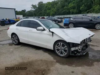 2018 Mercedes-Benz C 300 with VIN 55SWF4JB3JU249202, listed as a Copart auction lot 57231915 with 113,487 mi miles and Salvage title. Bid and sale history available at DreamBid. Image 4.