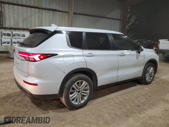 2023 Mitsubishi Outlander ES z VIN JA4J3TA82PZ009848, wystawiony jako Copart lot #82392604 z przebiegiem 52 123 mil mil oraz Szkoda całkowita • Salvage title. Historia ofert i sprzedaży dostępna na DreamBid. Obrazek 3.