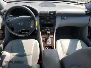 2004 Mercedes-Benz C 240 with VIN WDBRF61J44A551739, listed as a Copart auction lot 55145435 with 82,864 mi miles and Salvage title. Bid and sale history available at DreamBid. Image 8.