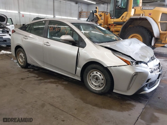 2022 Toyota Prius LE with VIN JTDL9MFU3N3031687, listed as a IAAI auction lot 41560894 with 140,811 mi miles. Bid and sale history available at carsss.com. Image 1.