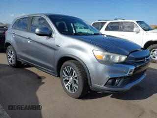 2018 Mitsubishi Outlander ES z VIN JA4AP3AU7JZ001723, wystawiony jako IAAI lot #41945205 z przebiegiem 112 570 mil mil oraz . Historia ofert i sprzedaży dostępna na DreamBid. Obrazek 1.