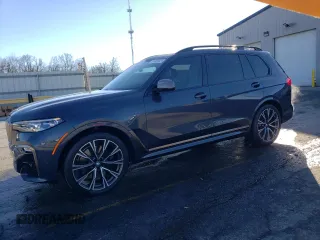 2021 BMW X7 M50i with VIN 5UXCX6C04M9H77100, listed as a Copart auction lot 83420524 with 56,089 mi miles and Salvage Title. Bid and sale history available at carsss.com. Image 1.