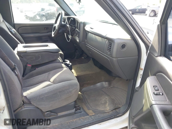 2007 Chevrolet Silverado 1500 LS with VIN 2GCEC13V971183391, listed as a IAAI auction lot 42151015 with 314,833 mi miles and . Bid and sale history available at DreamBid. Image 5.