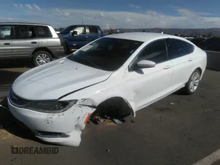 2015 Chrysler 200 Limited with VIN 1C3CCCAB3FN720785, listed as a IAAI auction lot 39093026 with 64,504 mi miles. Bid and sale history available at carsss.com. Image 2.