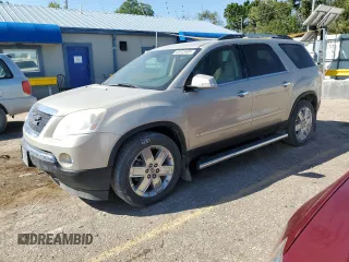2010 GMC Acadia SLT2 z VIN 1GKLRNEDXAJ121131, wystawiony jako Copart lot #68453404 z przebiegiem 130 828 mil mil oraz Szkoda całkowita • Salvage title. Historia ofert i sprzedaży dostępna na DreamBid. Obrazek 1.