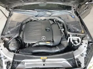 2020 Mercedes-Benz C 300 z VIN W1KWF8DB9LR574444, wystawiony jako Copart lot #65266865 z przebiegiem 30 667 mil mil oraz Szkoda całkowita • Salvage title. Historia ofert i sprzedaży dostępna na DreamBid. Obrazek 13.
