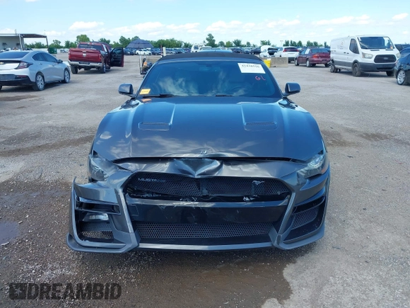 2018 Ford Mustang EcoBoost Premium z VIN 1FATP8UHXJ5115514, wystawiony jako IAAI lot #42438516 z przebiegiem 96 304 mil mil oraz . Historia ofert i sprzedaży dostępna na DreamBid. Obrazek 12.