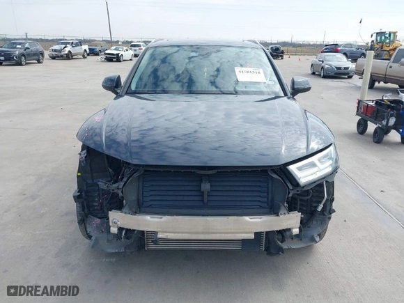 2019 Audi Q5 Premium Plus with VIN WA1BNAFY0K2135770, listed as a IAAI auction lot 41581318 with 39,792 mi miles. Bid and sale history available at carsss.com. Image 6.