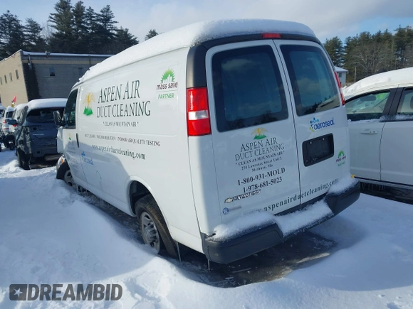 2021 Chevrolet Express Cargo z VIN 1GCWGAFP0M1256641, wystawiony jako IAAI lot #41555820 z przebiegiem Nie podano mil oraz . Historia ofert i sprzedaży dostępna na DreamBid. Obrazek 3.