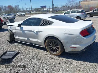 2018 Ford Mustang EcoBoost z VIN 1FA6P8TH9J5101182, wystawiony jako IAAI lot #41847168 z przebiegiem 98 168 mil mil oraz . Historia ofert i sprzedaży dostępna na DreamBid. Obrazek 3.