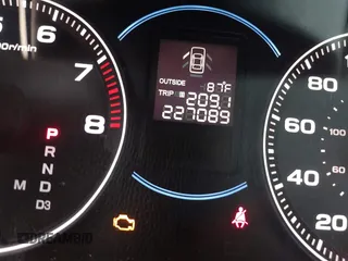 2005 Acura TSX с VIN JH4CL96985C029894, выставлен на аукционе IAAI как лот 42252964 с пробегом 227 089 миль миль и . История ставок и продаж доступна на DreamBid. Изображение 7.