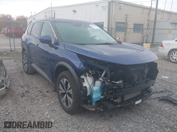 2022 Nissan Rogue SV with VIN 5N1BT3BB1NC686793, listed as a IAAI auction lot 40963002 with 34,559 mi miles. Bid and sale history available at carsss.com. Image 1.