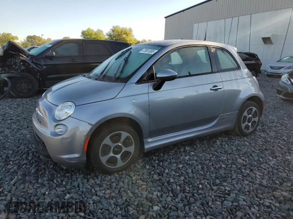 2017 FIAT 500e with VIN 3C3CFFGE9HT699177, listed as a Copart auction lot 47681085 with 15,911 mi miles and Clean title. Bid and sale history available at DreamBid. Image 1.