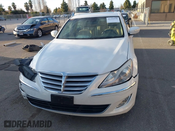 2013 Hyundai Genesis 3.8L with VIN KMHGC4DD0DU237513, listed as a IAAI auction lot 41329930 with 186,770 mi miles and . Bid and sale history available at DreamBid. Image 13.