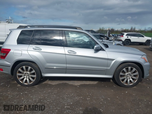 2012 Mercedes-Benz GLK 350 with VIN WDCGG8HB9CF751639, listed as a IAAI auction lot 42122764 with 177,412 mi miles and . Bid and sale history available at carsss.com. Image 13.