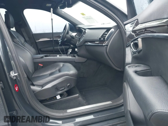 2017 Volvo XC90 Momentum with VIN YV4A22PK6H1149002, listed as a IAAI auction lot 41405845 with 105,292 mi miles. Bid and sale history available at carsss.com. Image 5.