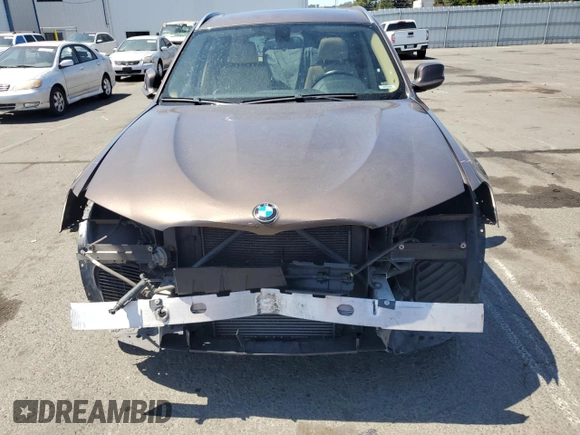 2014 BMW X3 xDrive35i z VIN 5UXWX7C50E0E80278, wystawiony jako Copart lot #56008965 z przebiegiem 154 760 mil mil oraz Szkoda całkowita • Salvage title. Historia ofert i sprzedaży dostępna na DreamBid. Obrazek 5.