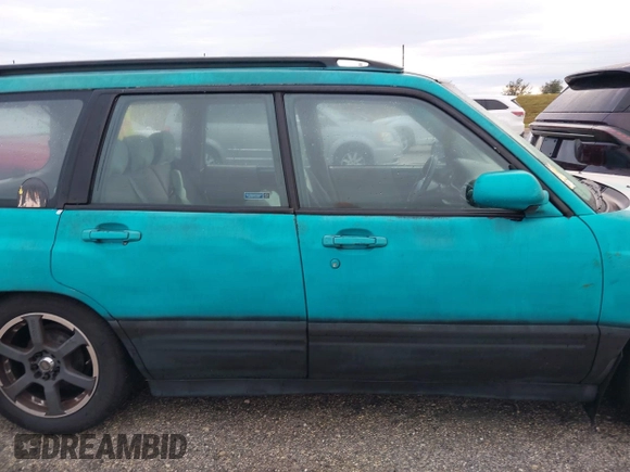 2001 Subaru Forester L with VIN JF1SF63551H762136, listed as a IAAI auction lot 40521706 with 0 mi miles. Bid and sale history available at carsss.com. Image 13.