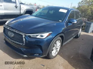 2019 Infiniti QX50 Essential z VIN 3PCAJ5M16KF104787, wystawiony jako IAAI lot #42239714 z przebiegiem 83 052 mil mil oraz . Historia ofert i sprzedaży dostępna na DreamBid. Obrazek 2.