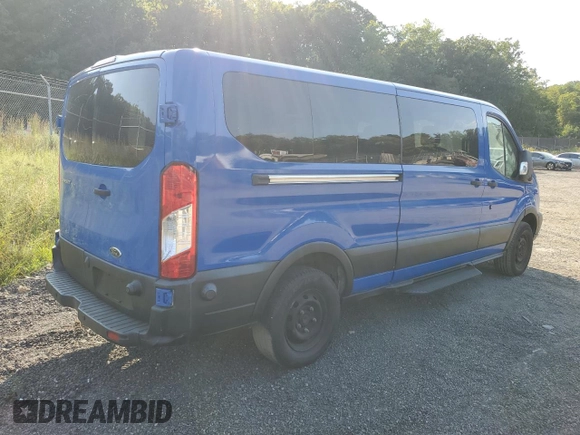 2019 Ford Transit Passenger XL with VIN 1FBZX2YM4KKA34847, listed as a Copart auction lot 70626634 with 202,888 mi miles and Clean title. Bid and sale history available at DreamBid. Image 3.