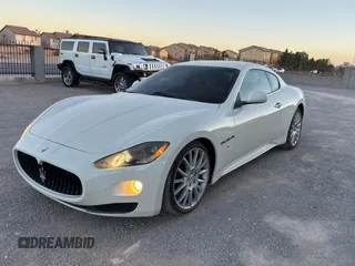 2012 Maserati GranTurismo S with VIN ZAM45KLA1C0061862, listed as a Copart auction lot 87091844 with 31,825 mi miles and Clean Title. Bid and sale history available at carsss.com. Image 2.