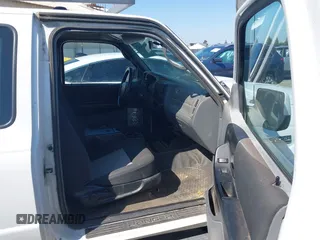 2011 Ford Ranger XL with VIN 1FTKR1EE1BPA71971, listed as a IAAI auction lot 42140425 with 121,355 mi miles. Bid and sale history available at carsss.com. Image 5.