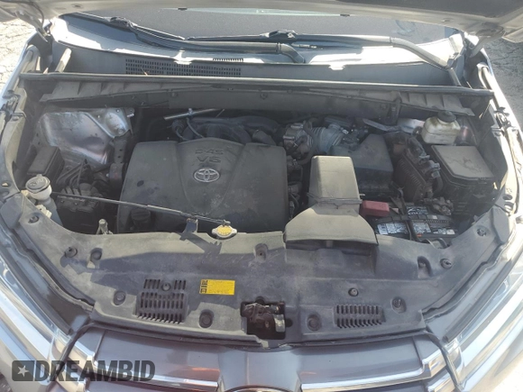 2017 Toyota Highlander Limited with VIN 5TDDZRFH4HS373365, listed as a Copart auction lot 61875495 with 90,465 mi miles and Salvage title. Bid and sale history available at DreamBid. Image 12.