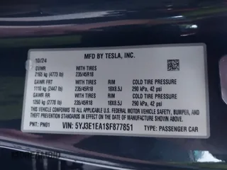 2025 Tesla Model 3 Long Range with VIN 5YJ3E1EA1SF877851, listed as a IAAI auction lot 41917772 with 2,313 mi miles and . Bid and sale history available at carsss.com. Image 9.