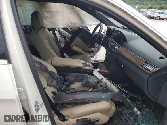 2011 Mercedes-Benz E 350 Luxury with VIN WDDHF8HB0BA458047, listed as a Copart auction lot 59874225 with 201,983 mi miles and Salvage title. Bid and sale history available at DreamBid. Image 7.
