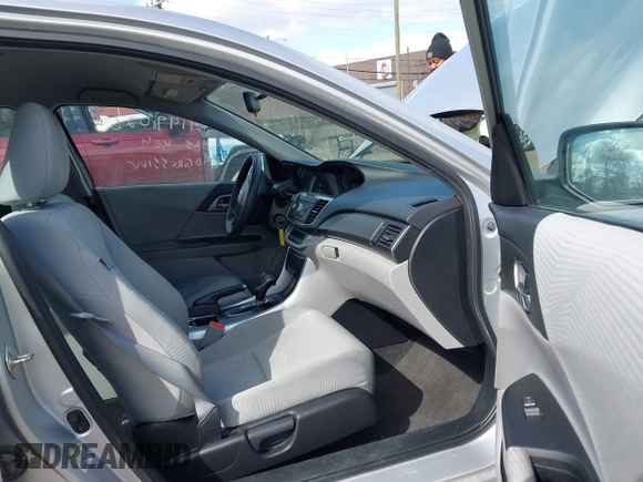 2015 Honda Accord LX with VIN 1HGCR2F36FA000864, listed as a IAAI auction lot 41990265 with 141,807 mi miles. Bid and sale history available at carsss.com. Image 5.